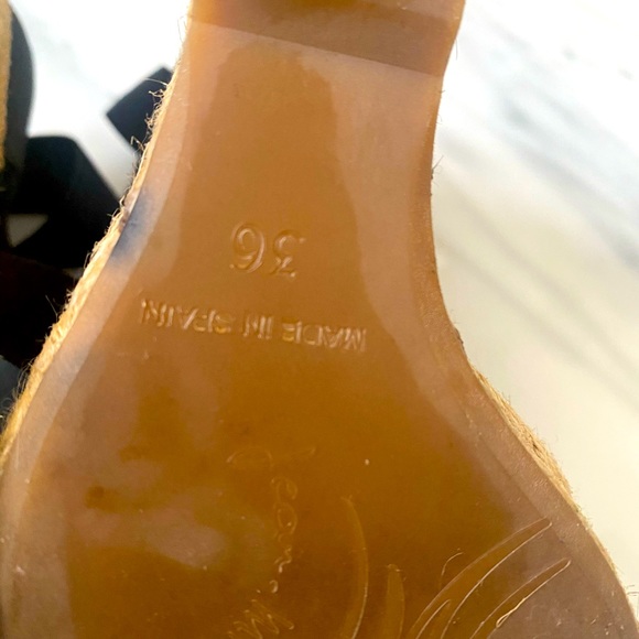 ❣️Jean Michel Cazabat Fella Black Wedges 36❣️ - Picture 9 of 9